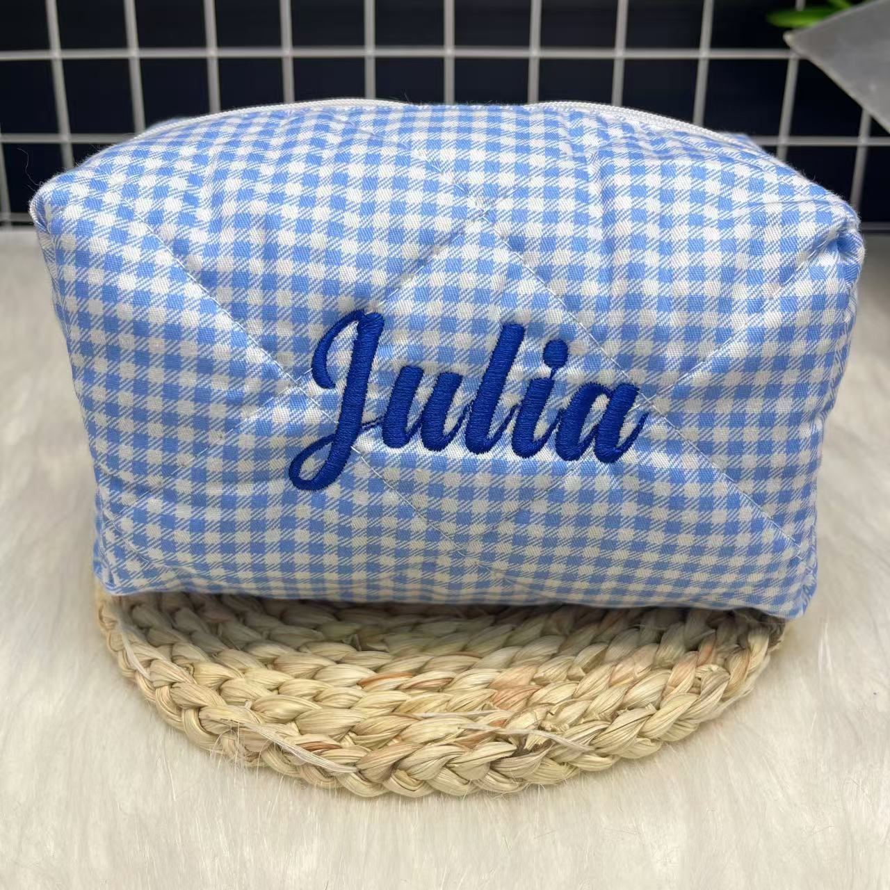Embroidery Names - Gestreifte Kosmetiktasche mit großem Fassungsvermögen und