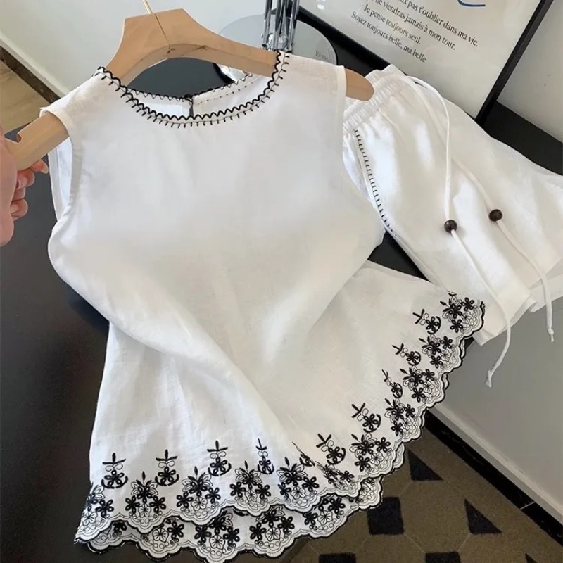 Einfacher alter Geldstil aus B – Embroidery Simple Bewertung und Preis
