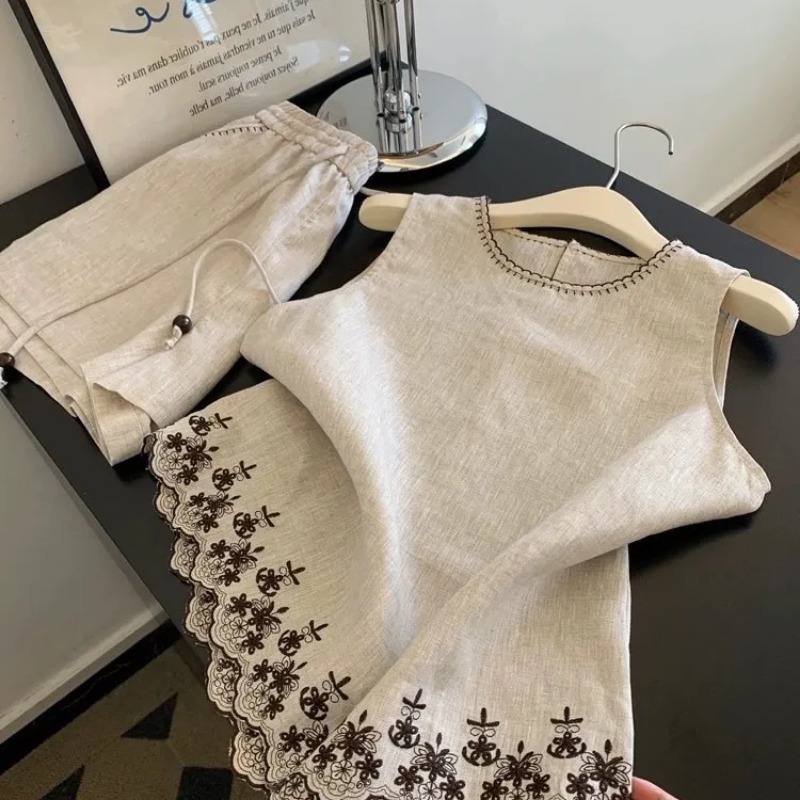 Einfacher alter Geldstil aus B – Embroidery Simple Bewertung und Preis