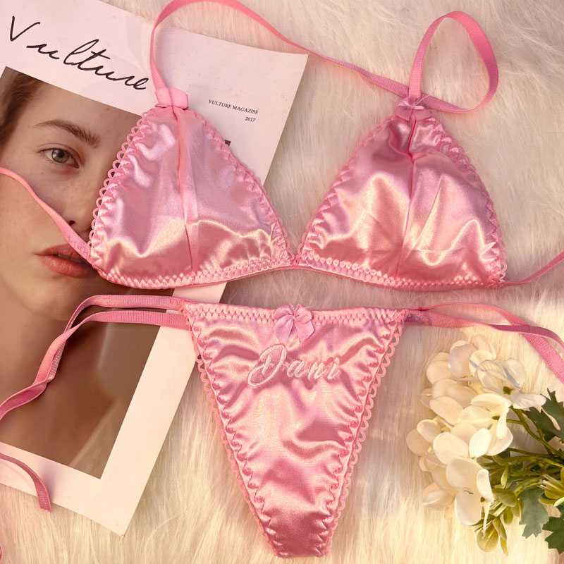 Personalisiertes Namens-Tanga- – Embroidery Names Bewertung und Preis